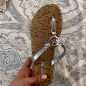 MICHAEL KORS FLIP FLOPS GREAT CONDITION